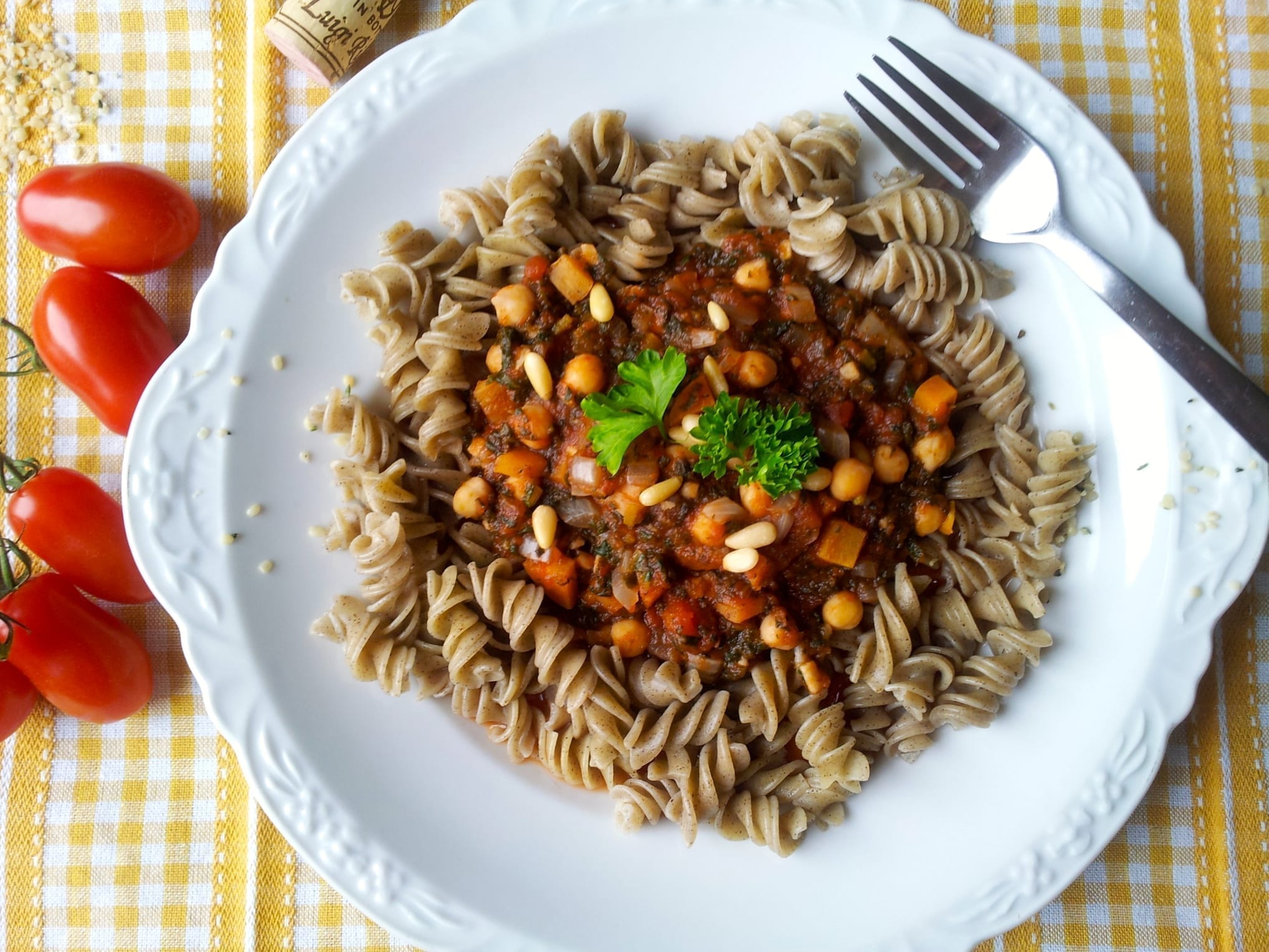 recipe, lunch, dinner, pasta, tomato sauce, chickpeas, spinach, hemp, vegan, plant based, lactose-free, casein-free, sugar-free, oil-free, egg-free