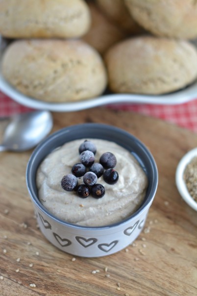 Spelt Buns with Cashew-Raw Buckwheat Cream