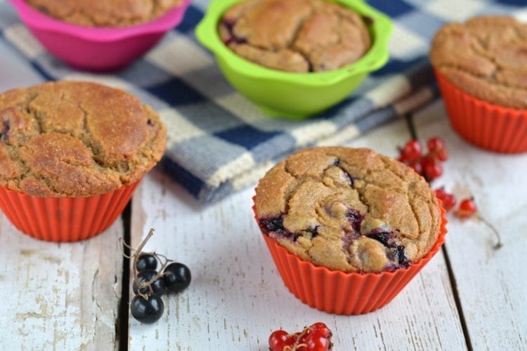 Millet-Buckwheat-Fig Muffins with Blackcurrants