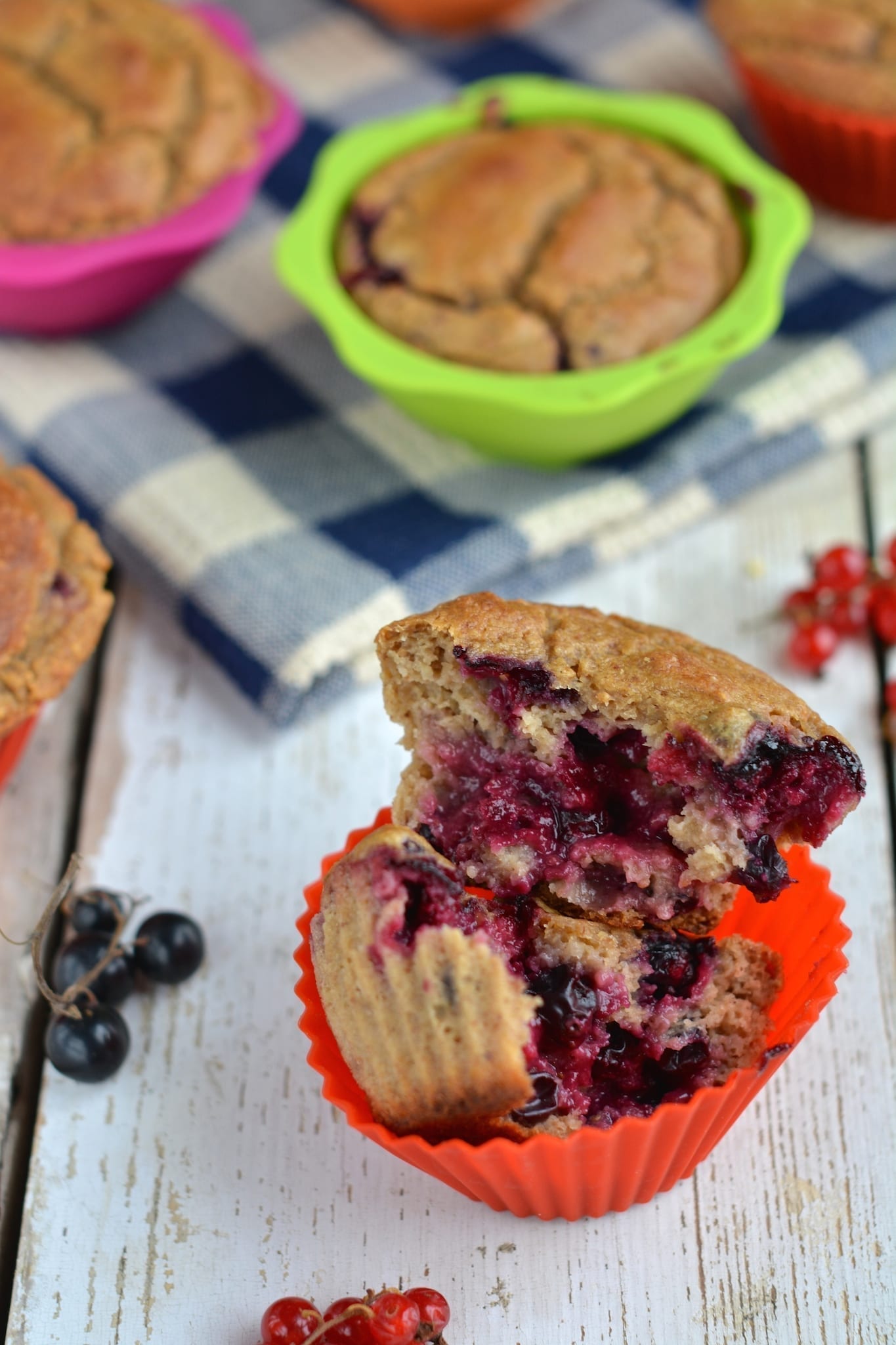 Millet-Buckwheat-Fig Muffins with Blackcurrants