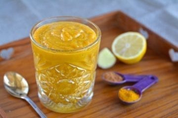 Mango-Turmeric Smoothie