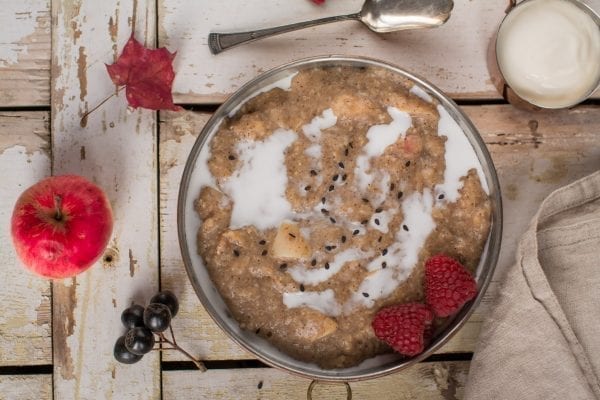 vegan Candida diet meal plan apple-cinnamon porridge
