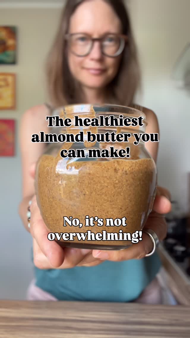 Ever heard of activated almonds? 🥜
It’s simpler than it sounds — and so worth it.
💡 Why soak and roast almonds?
✔️ Reduces phytic acid (which blocks mineral absorption)
✔️ Makes almonds easier to digest
✔️ Boosts flavour — less bitterness, more creaminess
In this video, I’m showing you how to make almond butter at home with activated almonds — smooth, creamy, and nourishing.
Most store-bought nut butters aren’t activated. And if they are? They can cost 70–134€/kg 😮
I make mine at home using organic raw almonds for just around 13€/kg — clean, cost-friendly, and deeply satisfying.
🛠️ Tools? I’m using my Vitamix here, but you can also make it with a regular food processor (just takes a bit more time and patience).
💬 Comment “ALMOND” below and I’ll DM you the recipe & tips for the best almond butter you’ve ever made.
Sending you lots of light and love 🌞💚
Nele
I also welcome you on👧🙋♀️
𝙁𝙖𝙘𝙚𝙗𝙤𝙤𝙠: nutriplanet.health.hub
𝙋𝙞𝙣𝙩𝙚𝙧𝙚𝙨𝙩: nutriplanet
𝙏𝙬𝙞𝙩𝙩𝙚𝙧: thenutriplanet
𝙔𝙤𝙪𝙏𝙪𝙗𝙚: @nutriplanet
May this reach those who are asking.
May it move only where it’s welcome —
and may that be enough.
#activatedalmonds #homemadealmondbutter #nutbutterrecipe #plantbasedkitchen #glutenfreerecipes #dairyfree #easyhealthyrecipes #soakednuts #almondbuttervitamix #howtomakealmondbutter