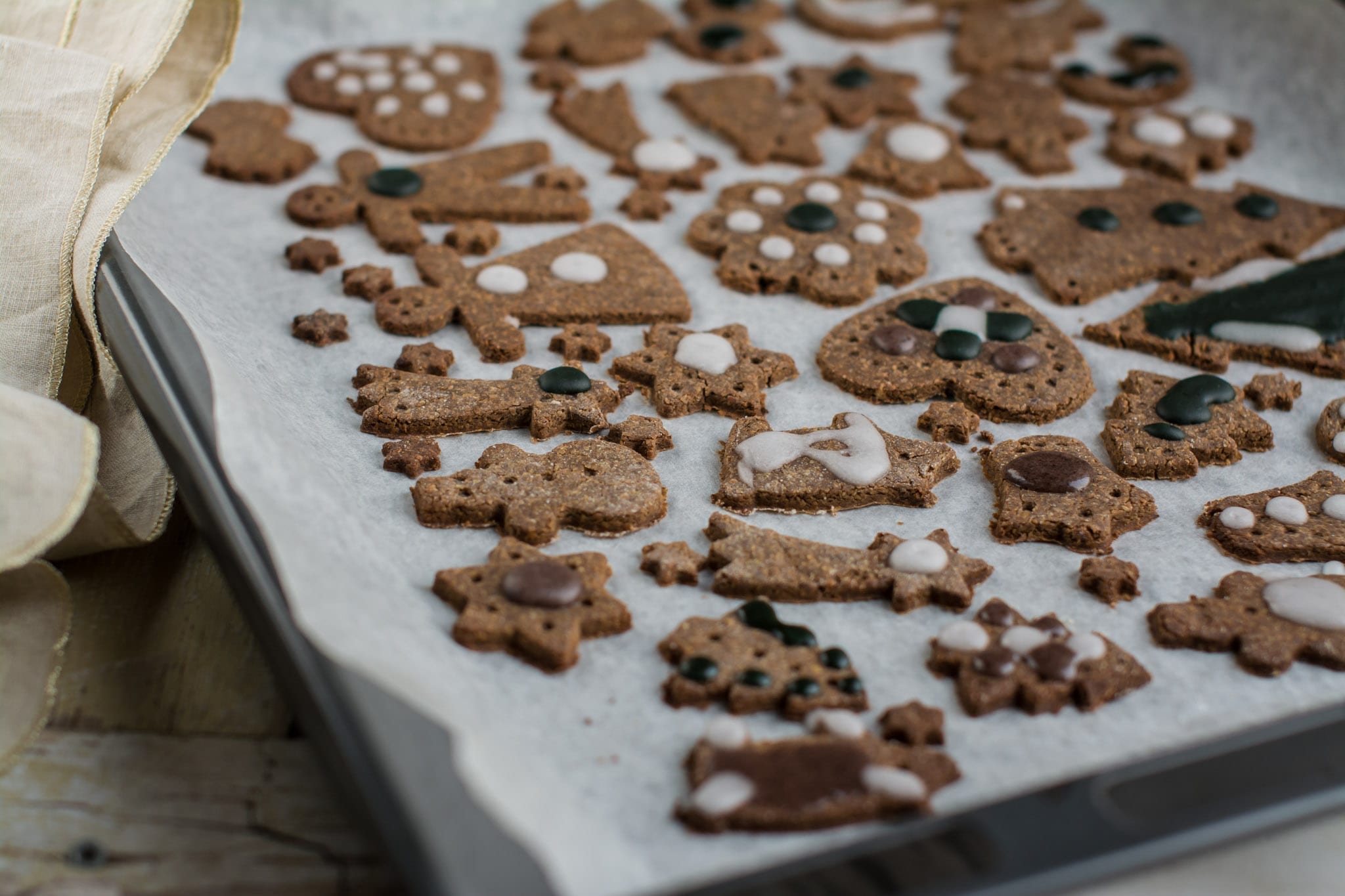 vegan gingerbread recipe with egg free vegan royal icing