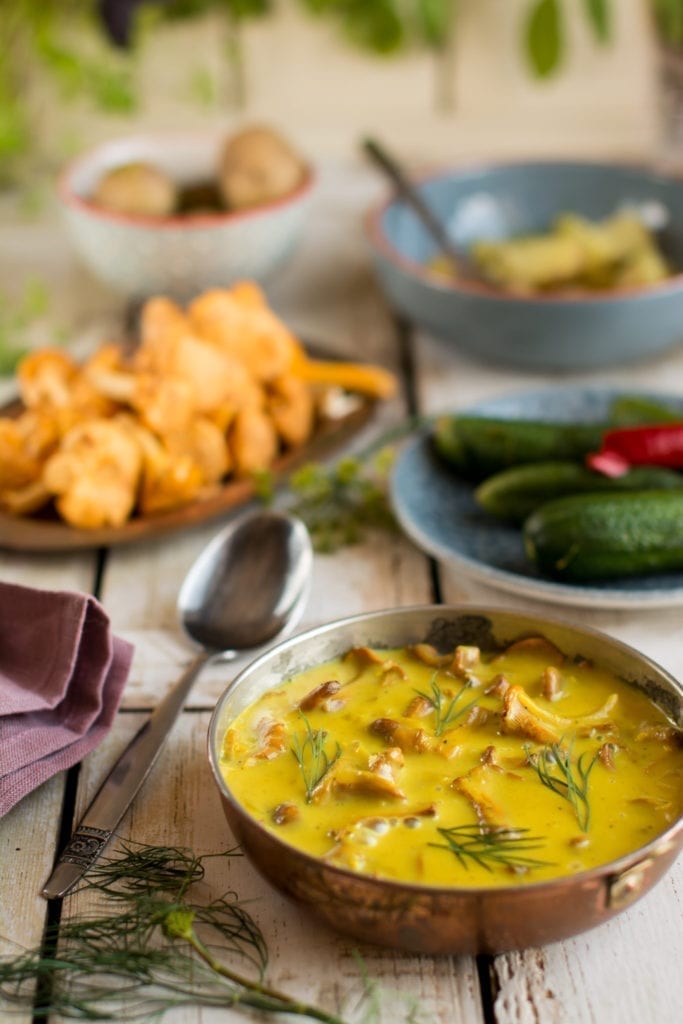 Vegan Chanterelle Mushroom Gravy [GlutenFree and LowFat]