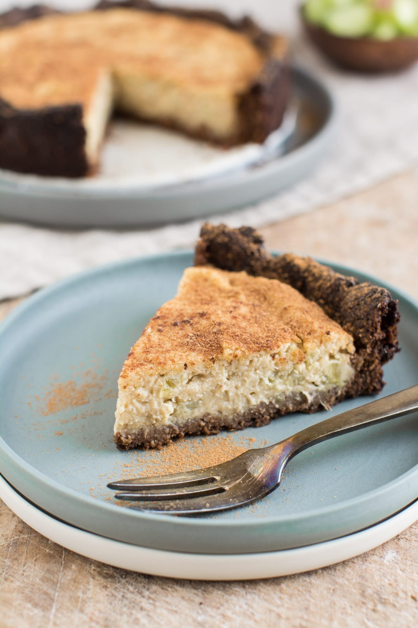 This easy gluten-free vegan rhubarb cake has only 10 ingredients and doesn’t require advanced baking skills. The dairy free filling is creamy and moist perfectly combining the sweetness of the batter and sourness of rhubarb. 