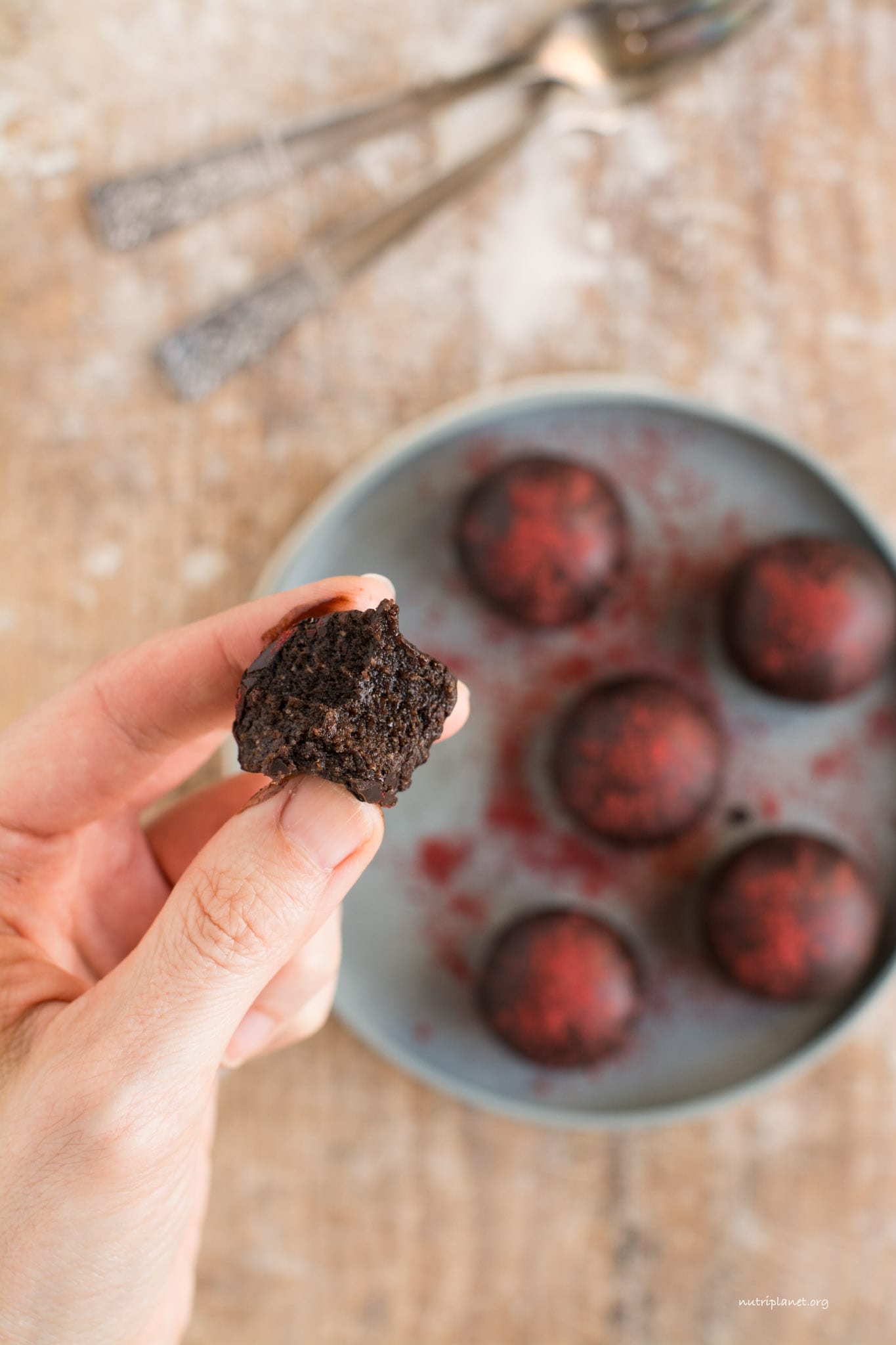 Vegan Chocolate Truffles with Red Wine