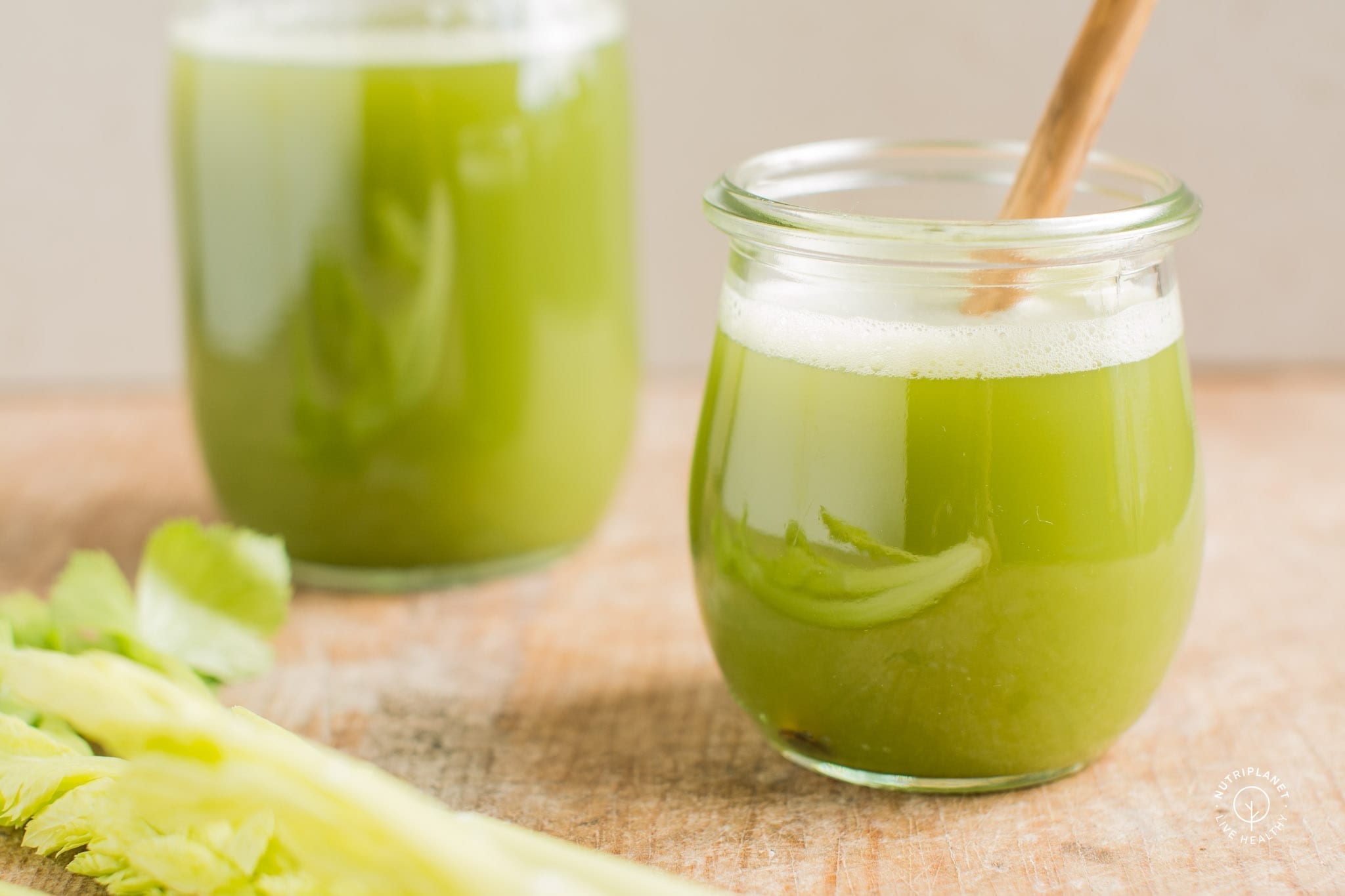 Celery juice benefits, my experience and the correct way to drink it