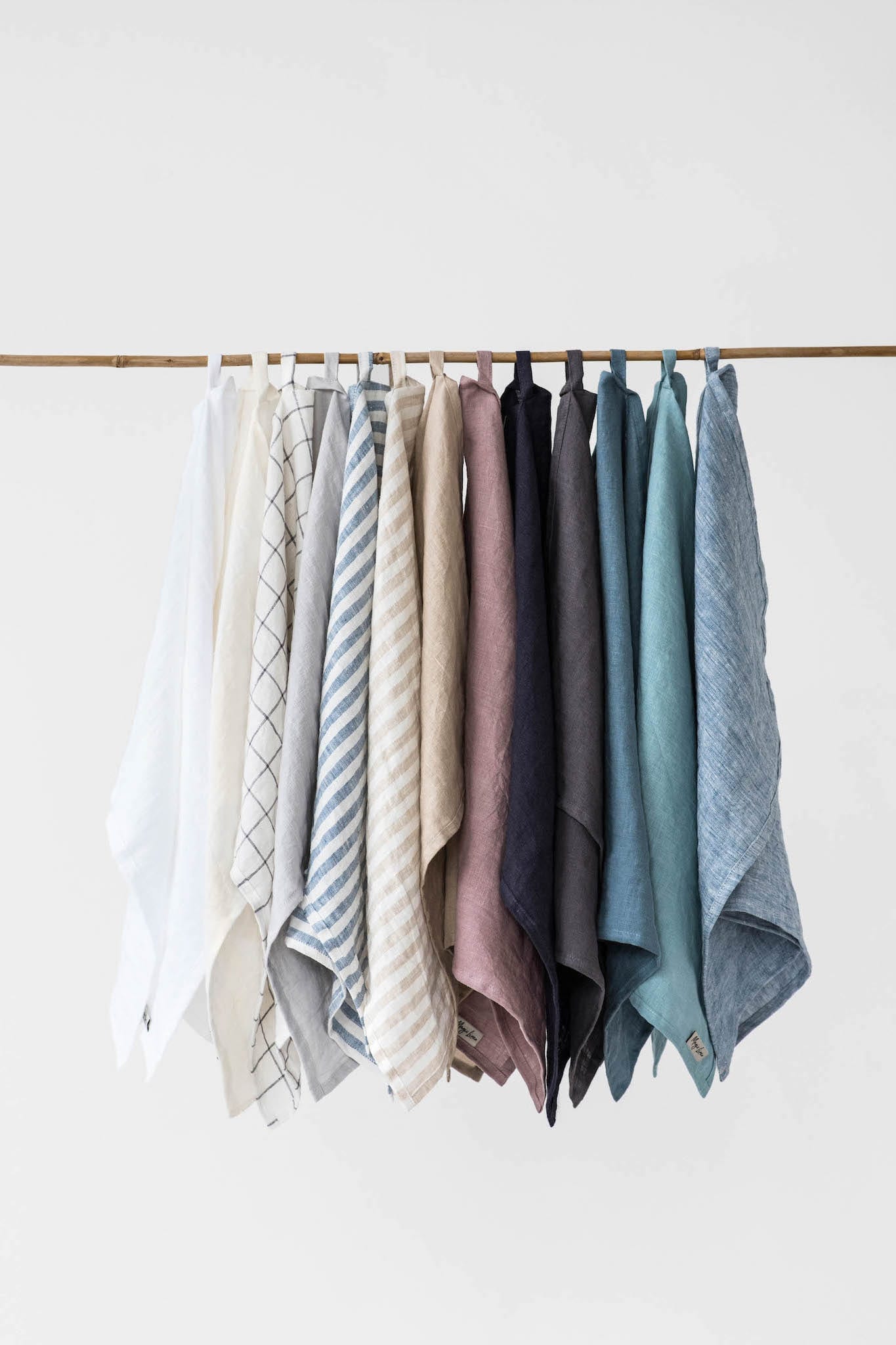 Did you know how linen fabric is made, what are the benefits, or what to look for when choosing good quality linen products? Are you caring for your linen items correctly? Find out!