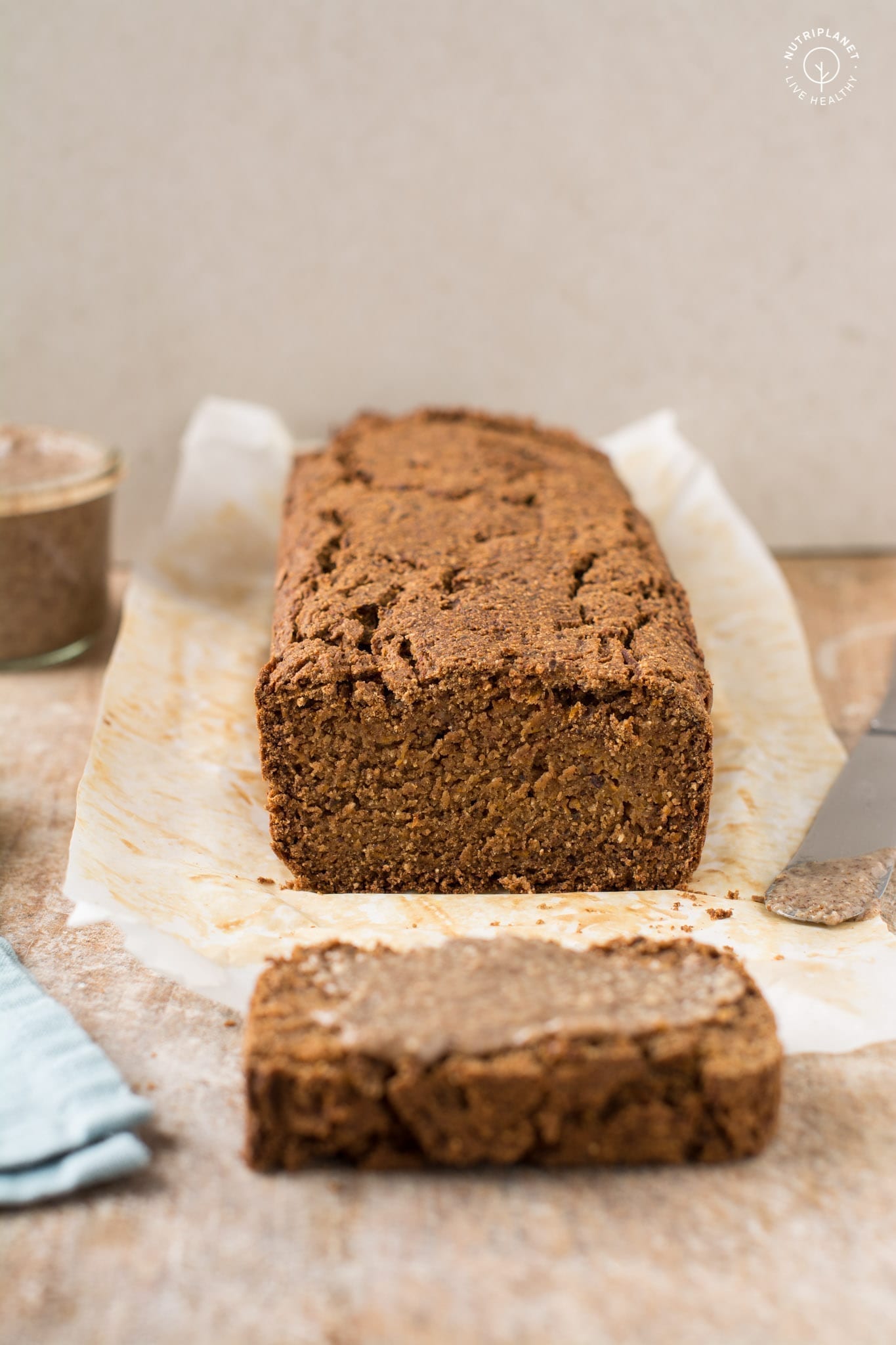 Perfectly moist vegan gluten-free pumpkin bread recipe that uses neither oils nor refined sugar. 