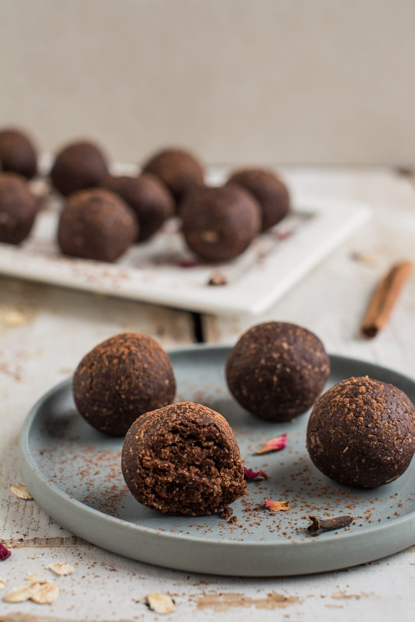 Gingerbread Flavoured Vegan Energy Balls