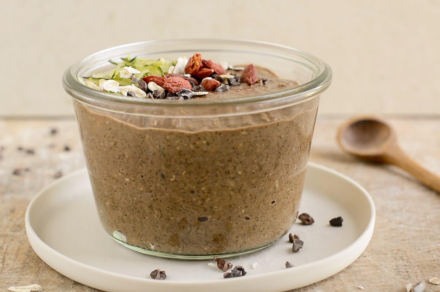 How to Make Low-Glycemic Chocolate Overnight Oats Video.