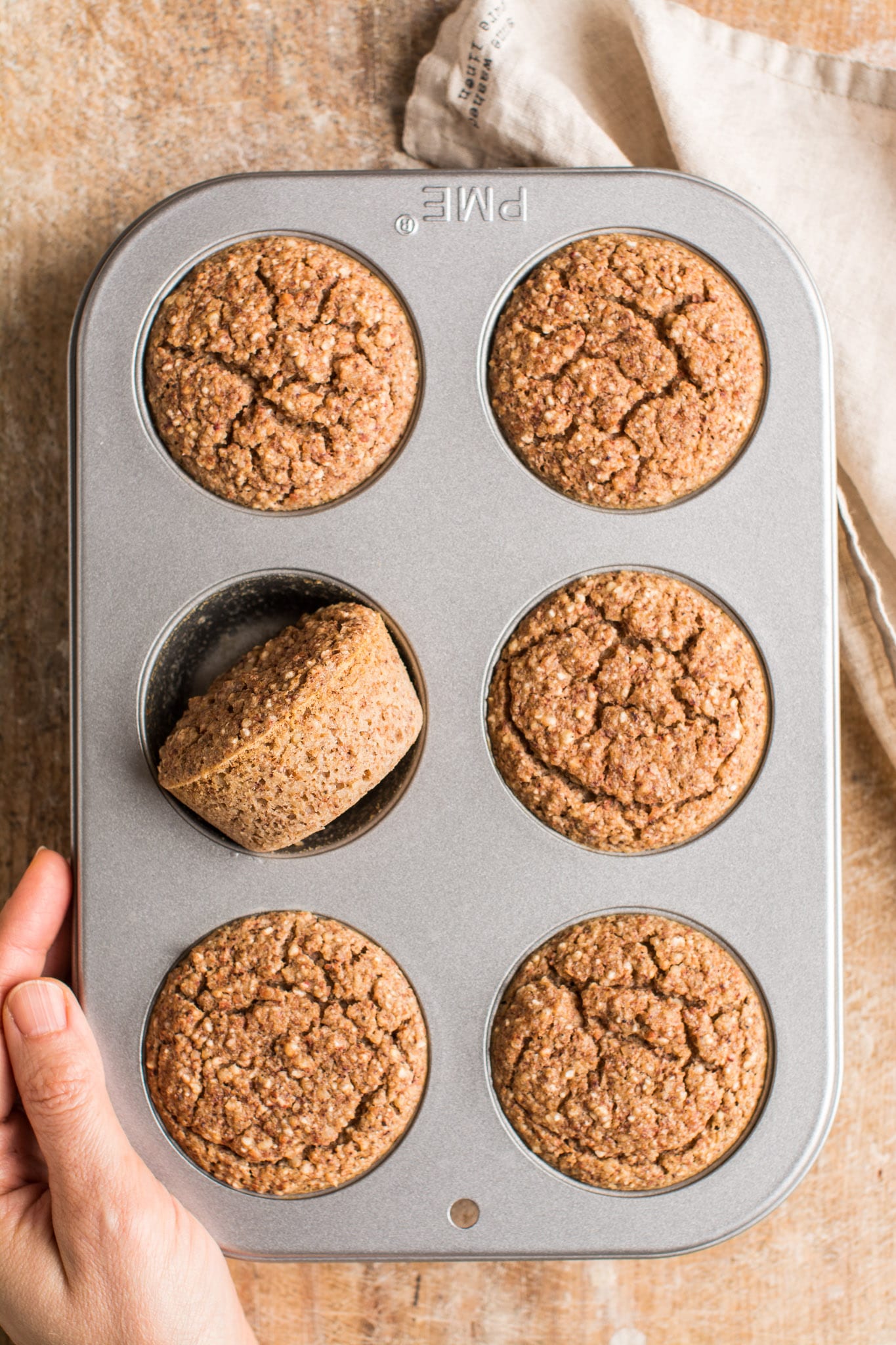 Savoury vegan sorghum muffins that make a perfect healthy breakfast or snack requiring only 5 ingredients. 