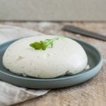 Cashew based vegan mozzarella cheese recipe that is oil-free and gluten-free yet so creamy, soft and tasty.