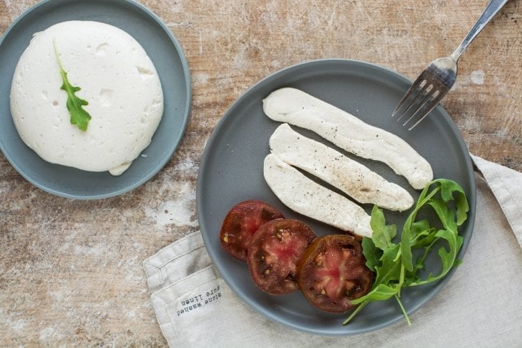 Vegan Mozzarella Cheese Recipe [Cashew Based]