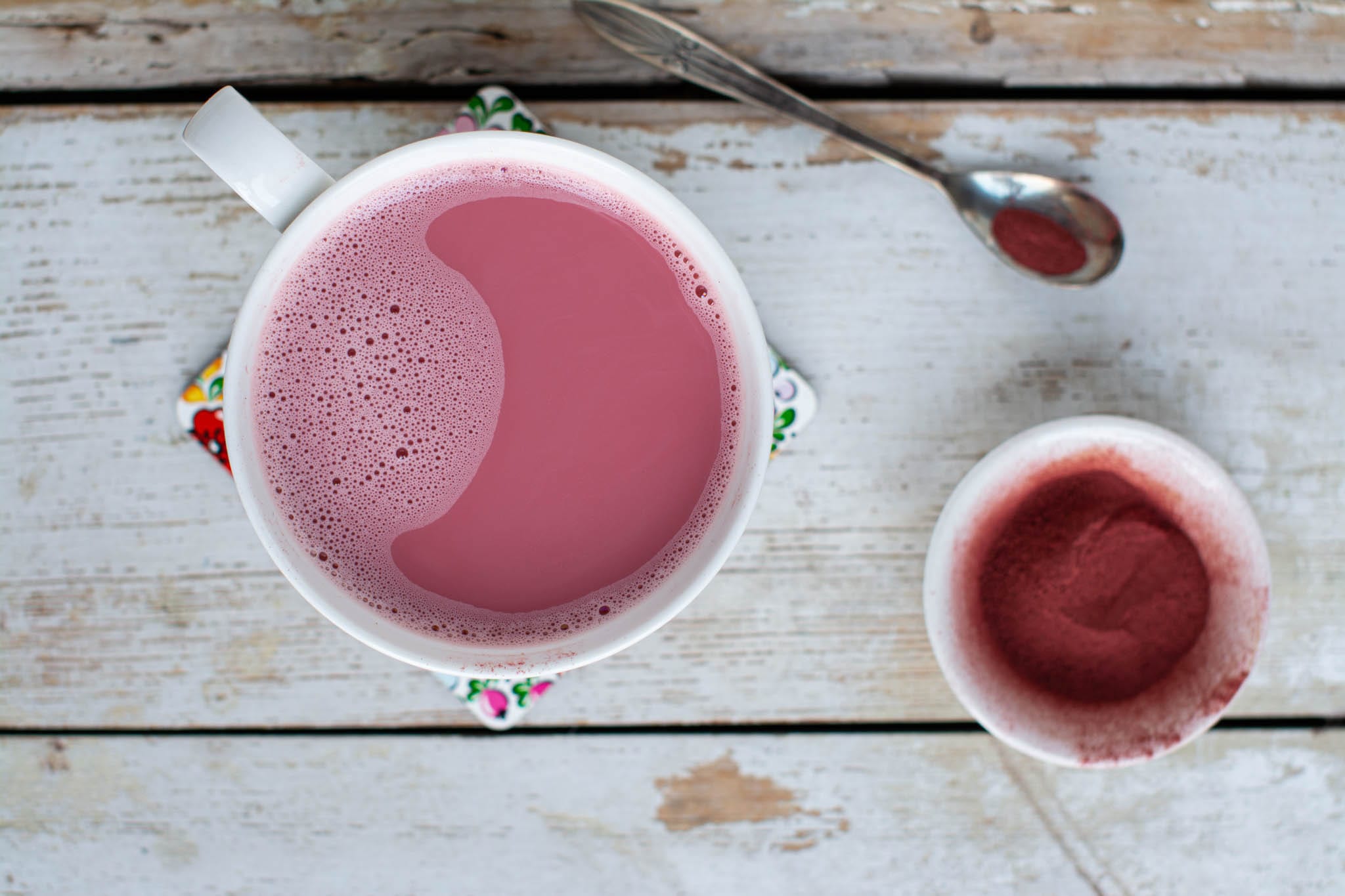 Beetroot latte with oat milk