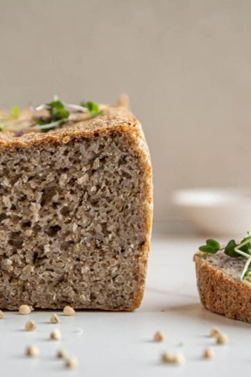 Learn how to make a delicious yeast-free gluten-free sourdough bread using buckwheat and quinoa groats.