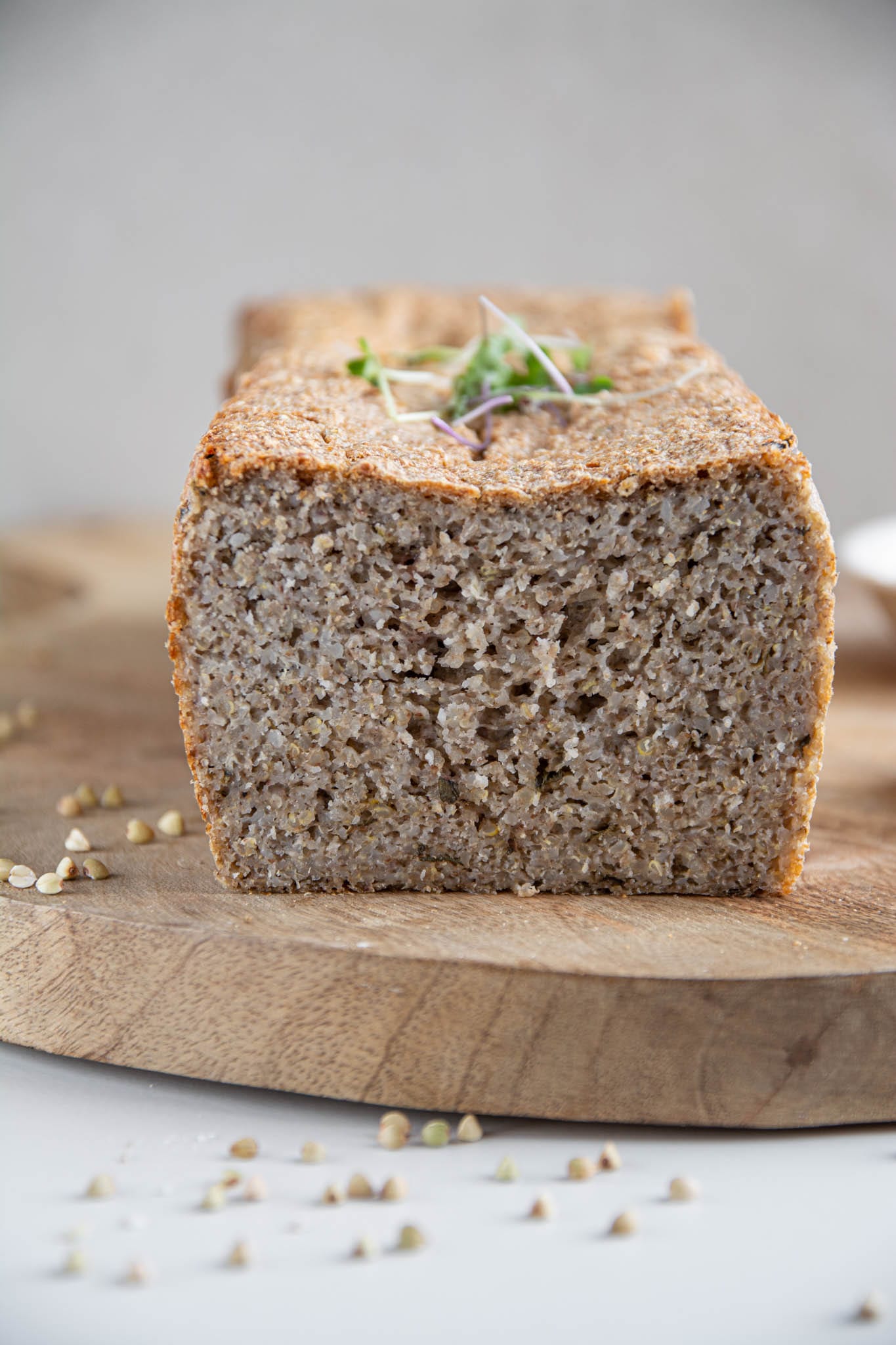 Learn how to make a delicious yeast-free gluten-free sourdough bread using buckwheat and quinoa groats.