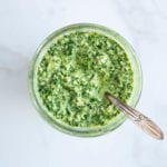 Learn how to make vegan oil-free wild garlic pesto with just 4 ingredients (not counting salt and water). Spread it on a slice of sourdough bread, make pesto pasta or add to salads, stews and Buddha bowls.