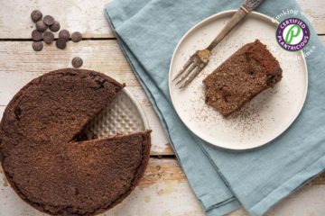 Learn how to make a healthy vegan chocolate cheesecake with chocolate chips and tofu but without crust. One serving of this cake has only 10 grams of sugar, all from whole food sources!