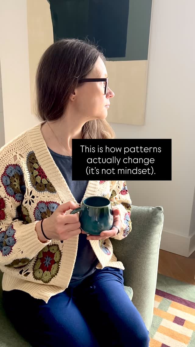 One of the most important insights I’ve received recently is this:

Noticing a pattern is just the beginning — not the transformation.

Yes, awareness matters.
It allows you to step back and observe instead of reacting.

But what comes after awareness is where most people get stuck.

Because embodiment takes time.

I’ve noticed this in myself with negativity.
When others are negative, I get triggered — because I see that part in me.
The part I don’t want to carry anymore.

And no, it’s not as simple as “just be positive.”

What actually helps is this:

Words and actions are vibration.
Even before your body fully believes it.

So when you catch yourself slipping into an old pattern,
take a step back — and consciously choose different words or different actions.

Even if it feels mechanical at first.
Even if it doesn’t feel embodied yet.

It’s like training a muscle.

When you consistently choose a higher response through words and actions,
the body follows — sooner or later.

This is how patterns soften.
This is how embodiment begins.

If this resonates:

⬇️ save this to come back to it
💚 follow for more embodied insights
📩 or comment NEWSLETTER if you want to explore these themes more deeply with me

Sending you lots of light and love 🌞💚
Nele

I also welcome you on👧🙋‍♀️
𝙁𝙖𝙘𝙚𝙗𝙤𝙤𝙠: nutriplanet.health.hub
𝙋𝙞𝙣𝙩𝙚𝙧𝙚𝙨𝙩: nutriplanet
𝙏𝙬𝙞𝙩𝙩𝙚𝙧: thenutriplanet
𝙔𝙤𝙪𝙏𝙪𝙗𝙚: @nutriplanet

May this reach those who are asking. May it move only where it’s welcome — and may that be enough.

 #NervousSystemHealing #EmbodiedAwareness #PatternInterrupt