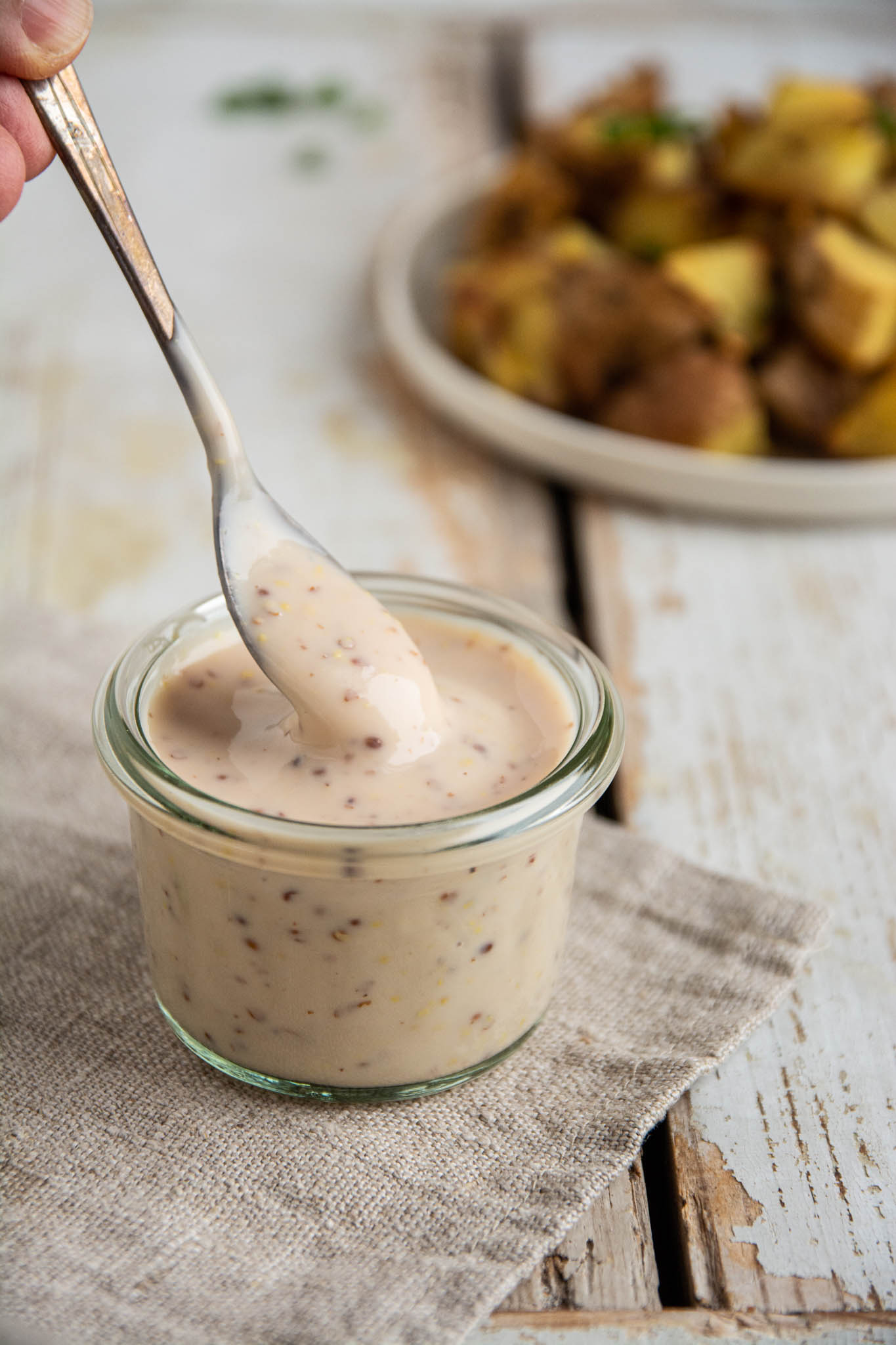 Learn how to make an easy oil-free vegan mustard dipping sauce that is perfect for dipping dumplings, baked potatoes, tacos, and raw veggies. It’s one of those quick and easy recipes that require no skills and minimal time.