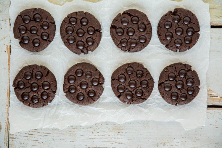 Learn how to make peanut butter chocolate chip cookies that are vegan, gluten-free, and oil-free. It’s a wholesome no butter recipe resulting in healthy soft and chewy plant-based cookies.