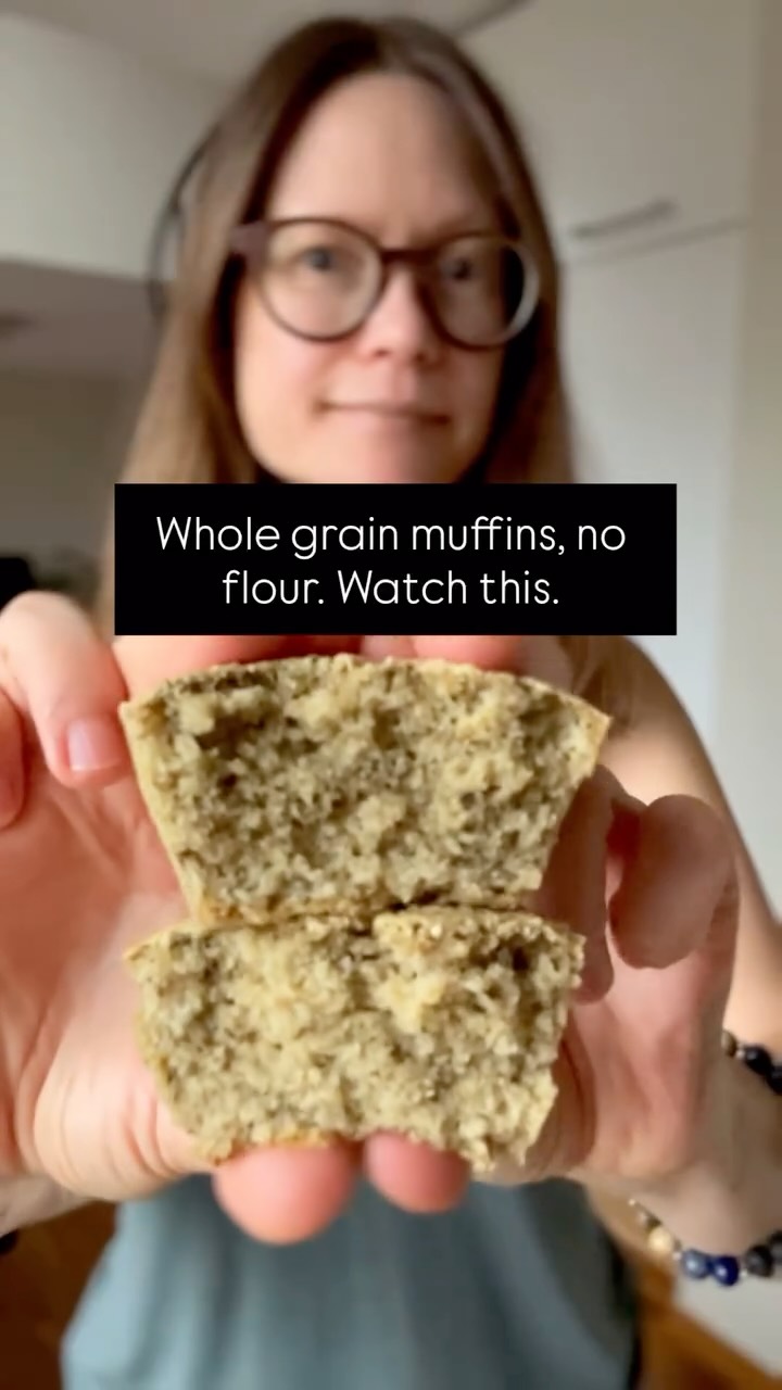 🌿 Savoury Millet–Quinoa Muffins (No flour, no oil — just whole grains!)

If you’ve never baked muffins from whole soaked grains, this is your sign.
These savoury muffins are made with millet, quinoa, almond milk, basil, chia, ACV + baking soda… simple, grounding, and incredibly nourishing.

They’re naturally gluten-free, high in fibre, and perfect for meal prep.
Enjoy them with:
✨ hummus
✨ tofu or tempeh
✨ a bean dip
✨ or even as a sweet bite with nut butter + dates or homemade jam

They store beautifully — and make busy days so much easier.

If you’d like the full recipe + my little tips for getting the texture just right…
👇 comment MILLET and I’ll send it to you

Sending you lots of light and love 🌞💚
Nele

I also welcome you on👧🙋‍♀️
𝙁𝙖𝙘𝙚𝙗𝙤𝙤𝙠: nutriplanet.health.hub
𝙋𝙞𝙣𝙩𝙚𝙧𝙚𝙨𝙩: nutriplanet
𝙏𝙬𝙞𝙩𝙩𝙚𝙧: thenutriplanet
𝙔𝙤𝙪𝙏𝙪𝙗𝙚: @nutriplanet

May this reach those who are asking. May it move only where it’s welcome — and may that be enough.

#milletmuffins #quinoamuffins #savorymuffins #glutenfreevegan #oilfreevegan #wholefoodplantbased #mealprepideas #healthyplantbased #soakedgrains #nutriplanet