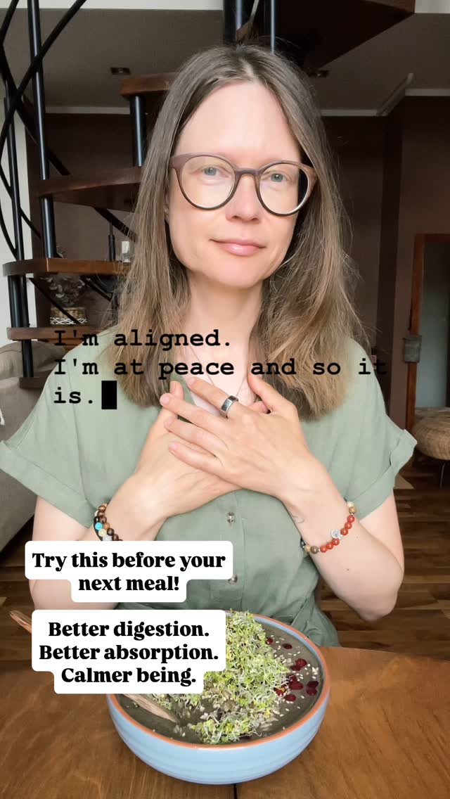 Mindful eating for better digestion: why how you eat matters just as much as what you eat.โจIf your goal is to heal your gut, support your nervous system, or absorb more nutrients from your food โ this is for you.
We focus so much on the what โ plant-based, anti-inflammatory, low-sugar, gluten-free...โจBut what about the how?
โจWhen youโre eating in a stressed or distracted state, your parasympathetic nervous system (aka rest-and-digest) canโt do its job.
๐ซ No digestive enzymes.โจ๐ซ No bile release.โจ๐ซ No proper peristalsis or stomach acid.โจ๐ซ No deep nourishment.
And hereโs the beautiful part:
Just pausing.
Gazing at your plate.
Saying a blessing...
Can signal your body that itโs safe to receive nourishment.
โจ The energetics matter too.
Your body needs safety to digest. Stillness. Presence. A signal that itโs okay to receive.
Thatโs why I bless my food.โจ
To slow down. To feel grounded. To open my body to nourishment โ energetically and physically.โจ
Even your belief in your foodโs value can affect absorption. Thatโs science and soul, working together.
๐ Curious what I say before eating? Watch the video. Try it today. Feel the shift.โจ
๐ฑ For more support with mindful eating and gut-friendly living,
โก๏ธ head to the link in bio or
โ๏ธ comment Mindful eating โฌ๏ธ
Sending you lots of light and love ๐๐
Nele
I also welcome you on๐ง๐โโ๏ธ
๐๐๐๐๐๐ค๐ค๐ : nutriplanet.health.hub
๐๐๐ฃ๐ฉ๐๐ง๐๐จ๐ฉ: nutriplanet
๐๐ฌ๐๐ฉ๐ฉ๐๐ง: thenutriplanet
๐๐ค๐ช๐๐ช๐๐:ย @nutriplanet
#mindfuleating #guthealingfoods #parasympatheticnervoussystem #holisticnutrition #plantbasedhealing #digestivehealth #spiritualnutrition #nervoussystemsupport